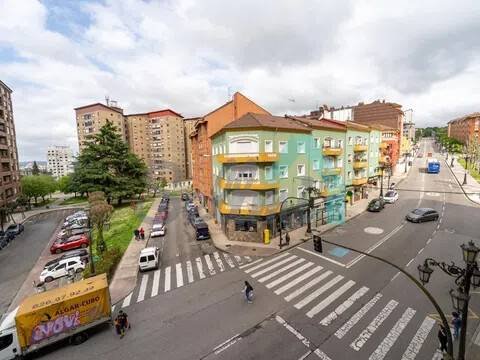 Piso de 81 m² en Oviedo