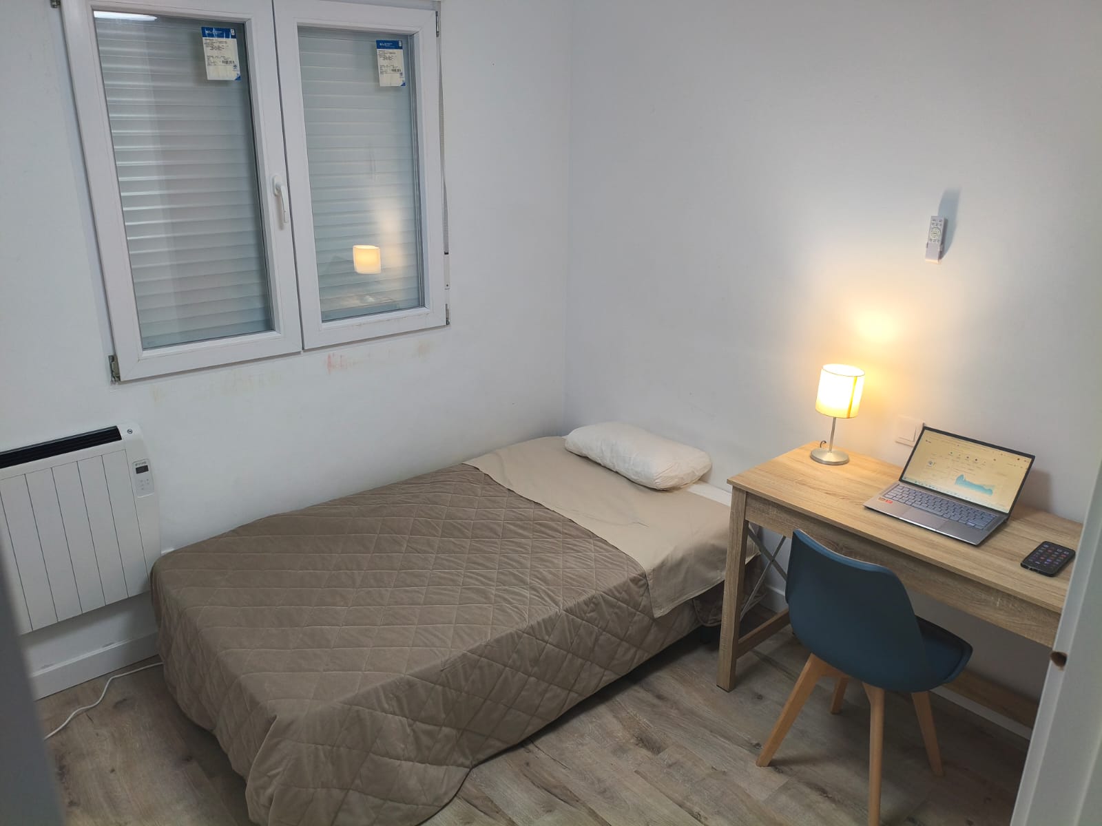 Habitación 90 m², Camarena
