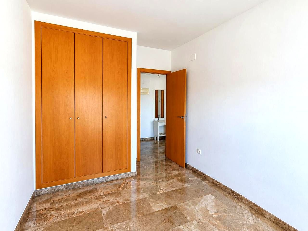 Appartement 90 m² à Oliva