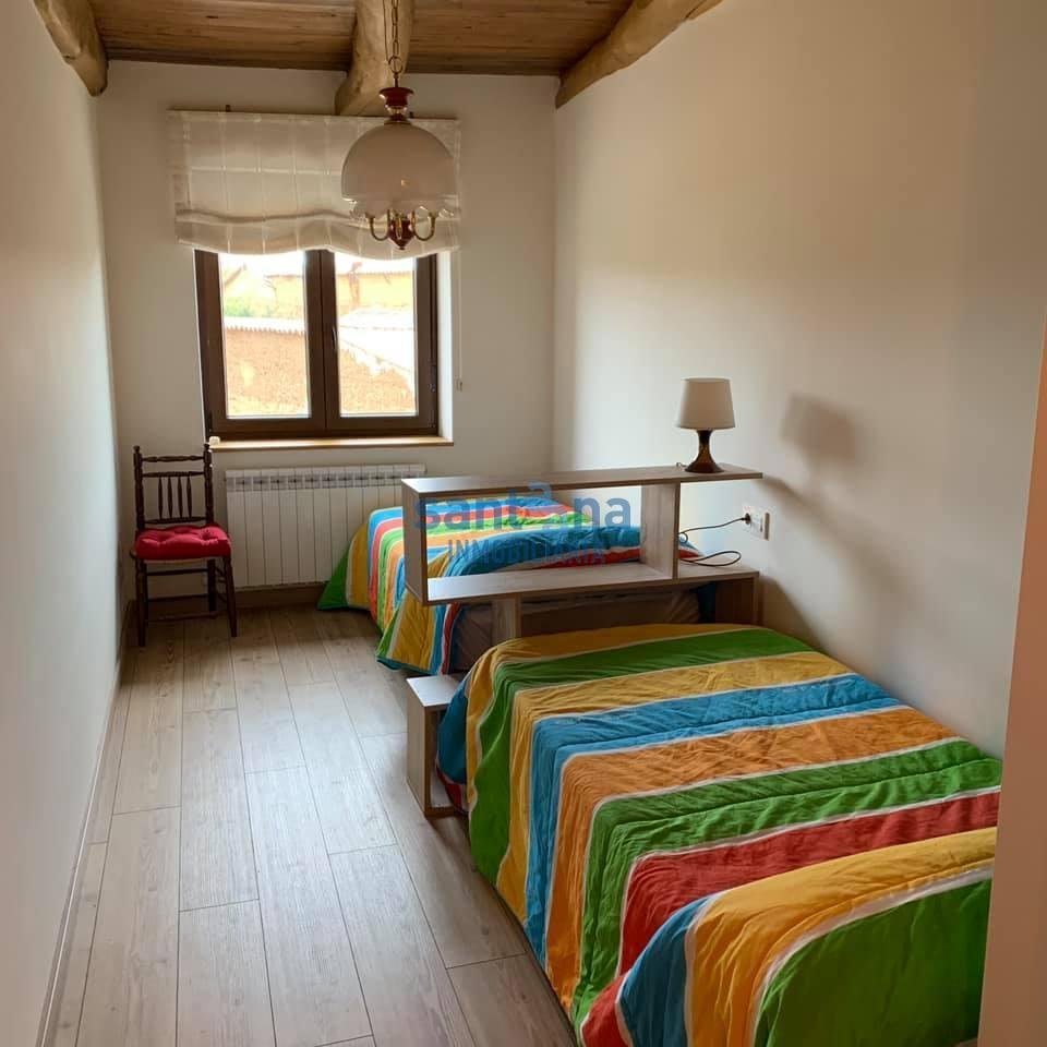 Casa de 140 m² en Villaturiel