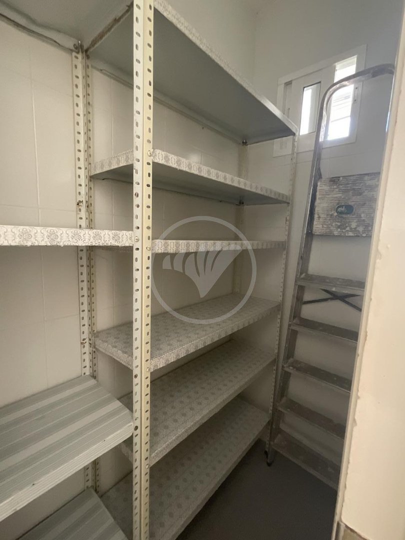 Piso de 100 m² en Linares