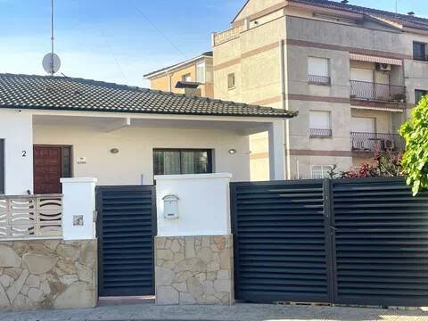 Casa de 180 m² en Cunit