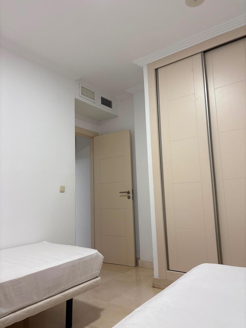 Piso de 88 m² en Motril