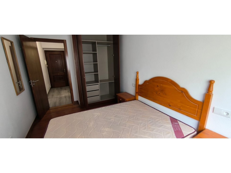 Piso de 38 m² en Santiago de Compostela