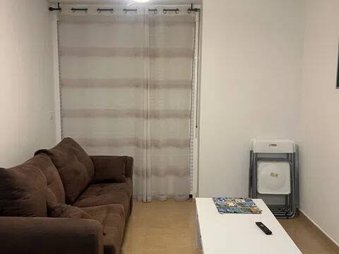 Piso de 50 m² en Ares