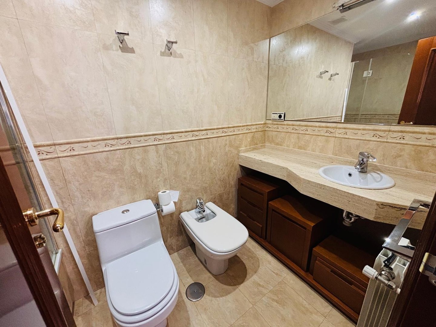 Piso de 140 m² en Granada
