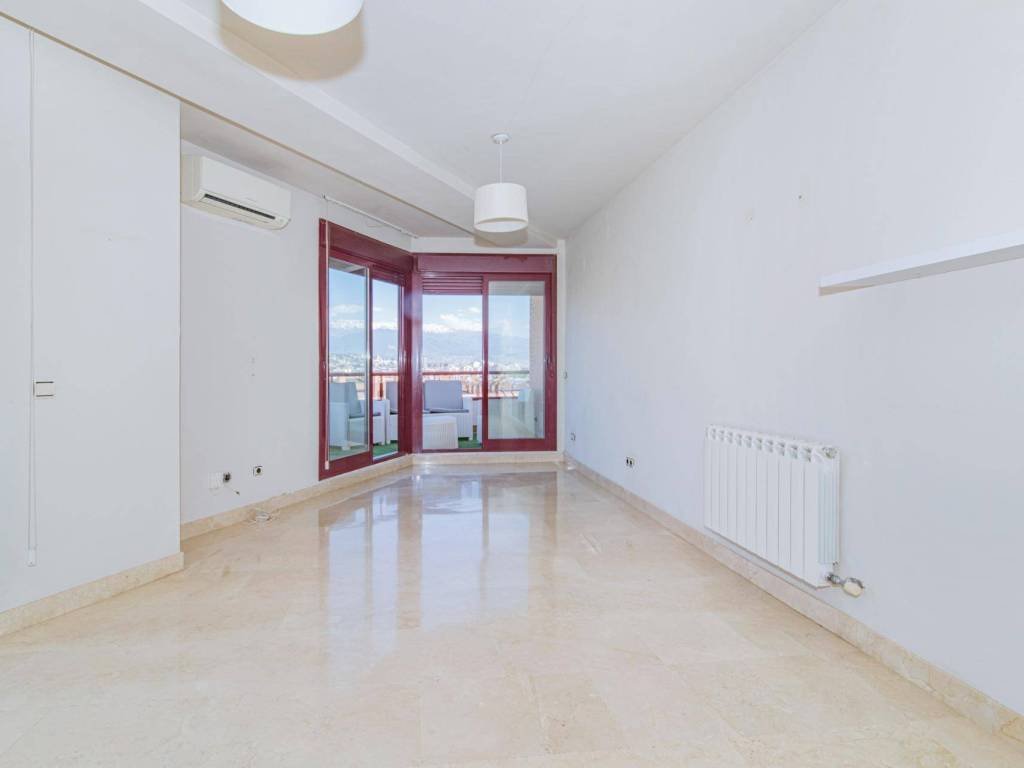 Piso de 101 m² en Granada