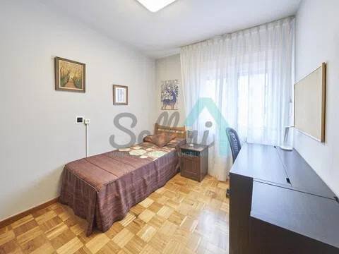 Piso de 84 m² en Oviedo