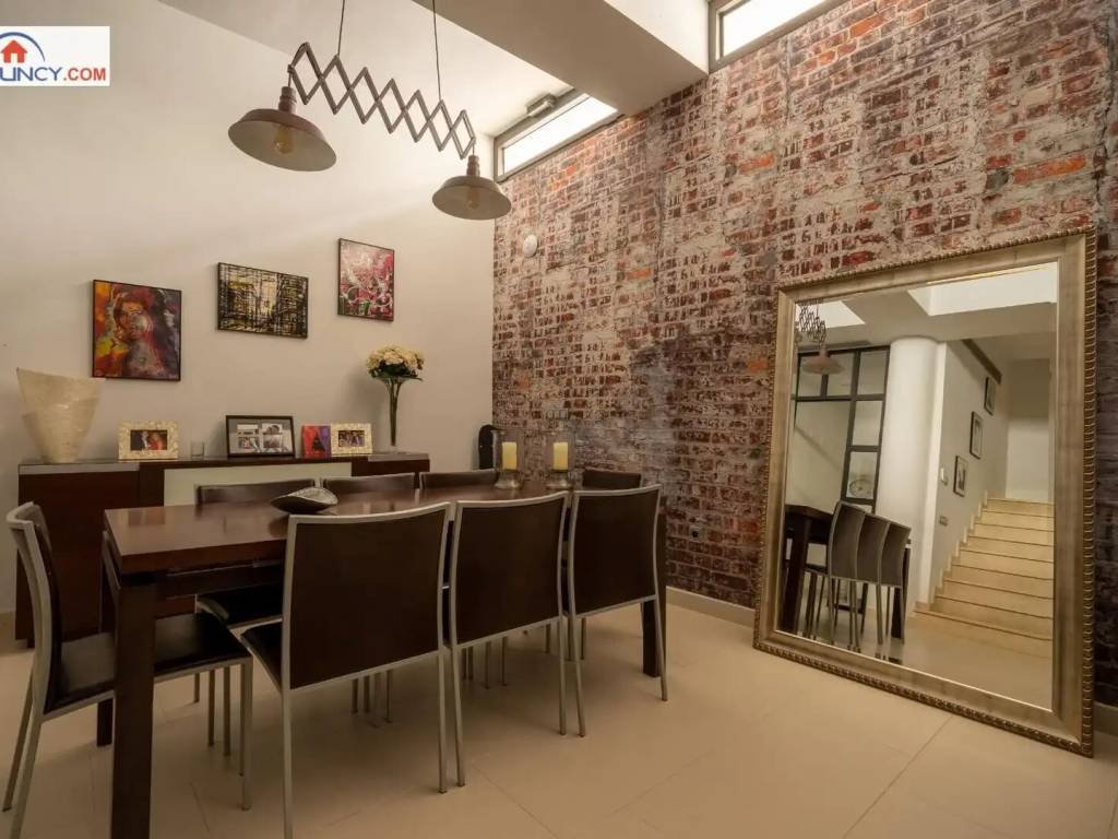 Casa de 372 m² en Dos Hermanas