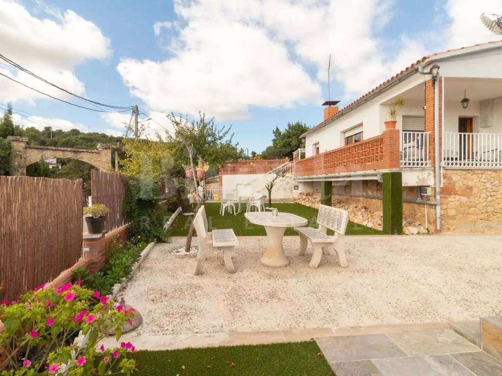 Casa de 90 m² en la Torre de Claramunt