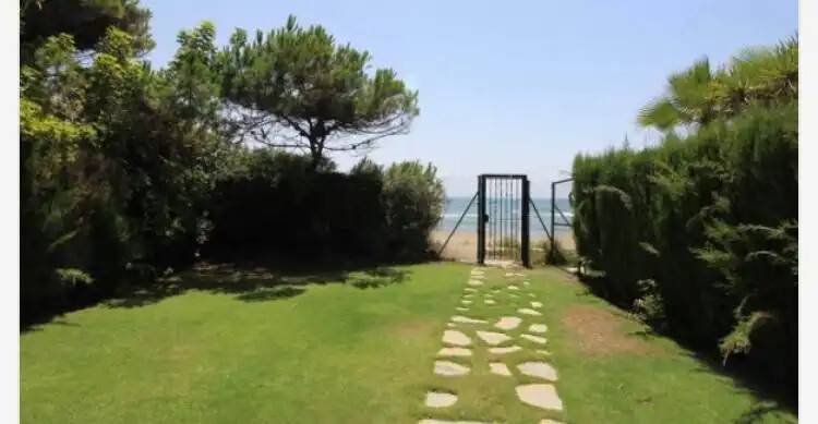 Casa de 180 m² en Estepona