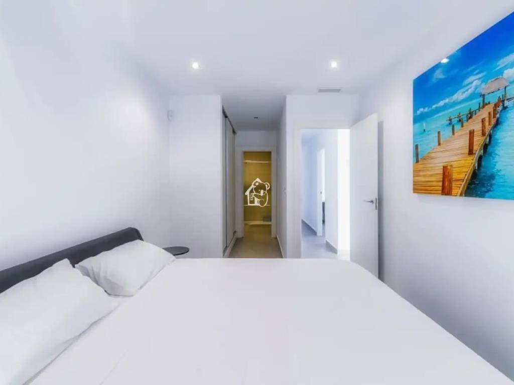 Casa de 400 m² en Los Montesinos
