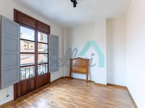 Piso de 69 m² en Oviedo