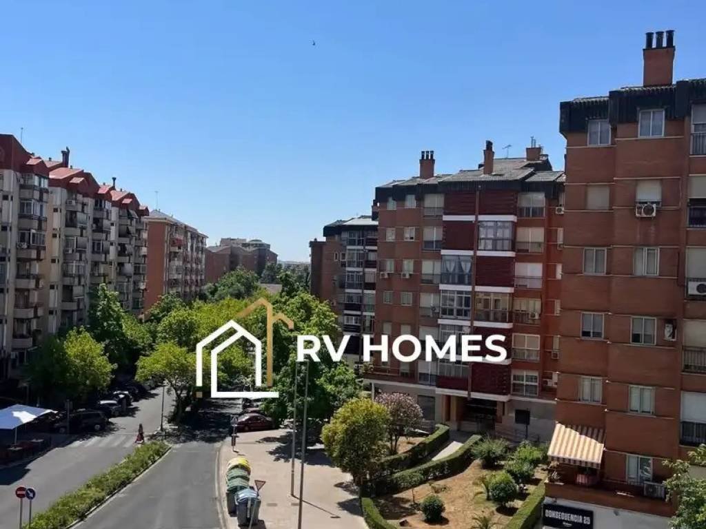Piso de 100 m² en Cáceres