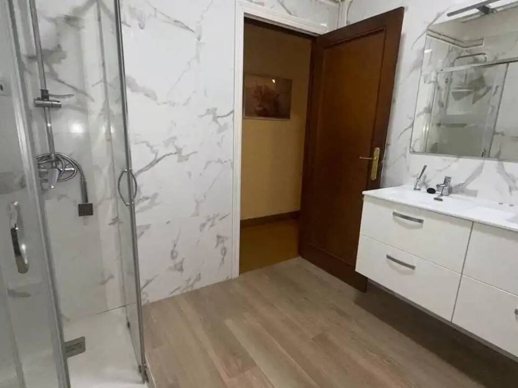 Piso de 95 m² en Ourense