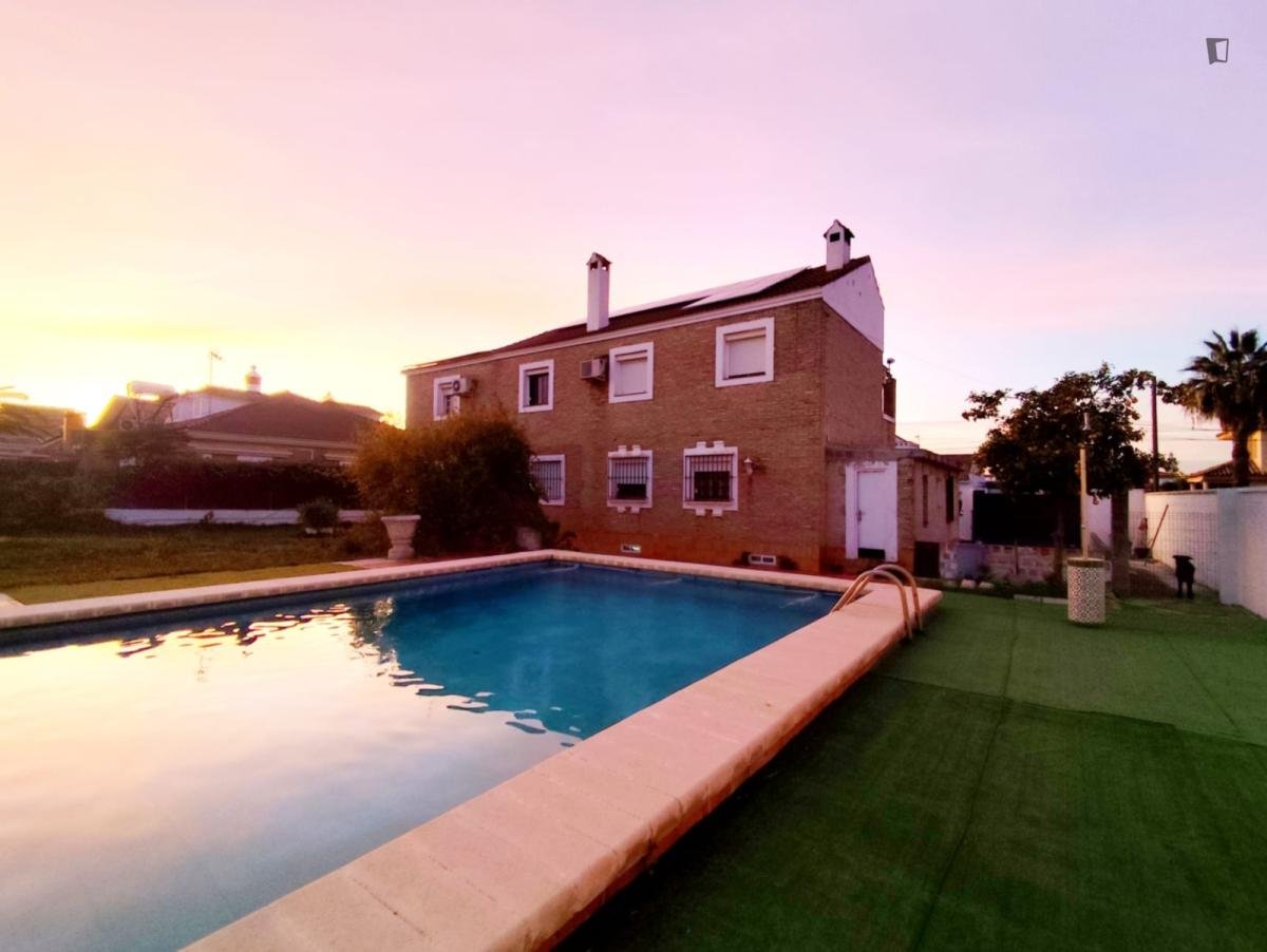 Habitació de lloguer, Dos Hermanas