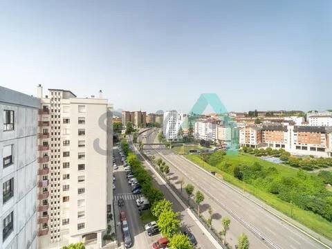 Pis de 80 m² a Oviedo