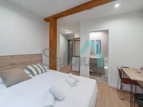 Habitación 16 m², Oviedo