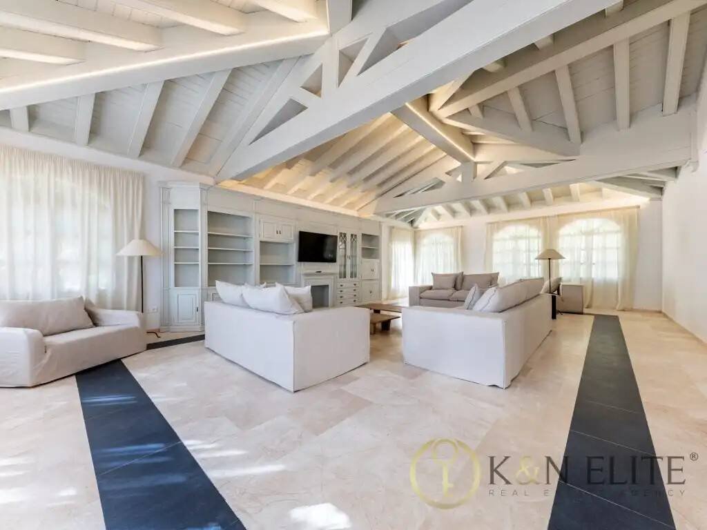 Casa de 1290 m² en Alicante