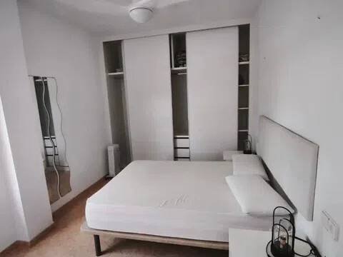 Piso de 81 m² en Almería