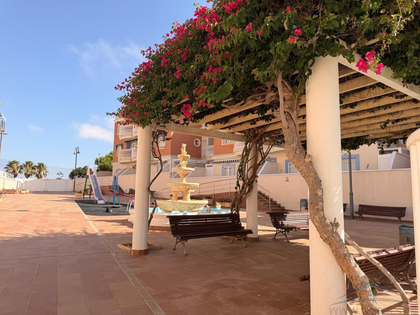 Piso de 95 m² en Roquetas de Mar