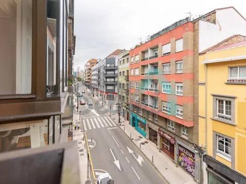 Piso de 132 m² en Oviedo
