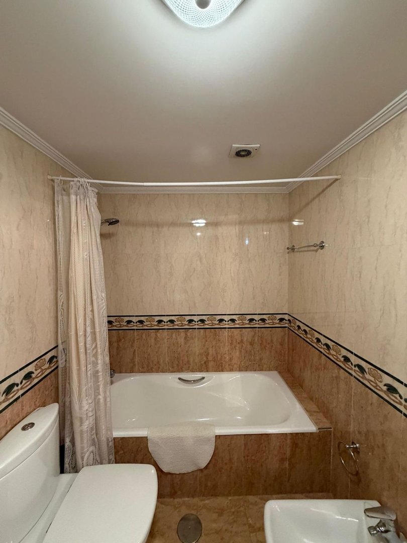 Piso de 120 m² en Oviedo