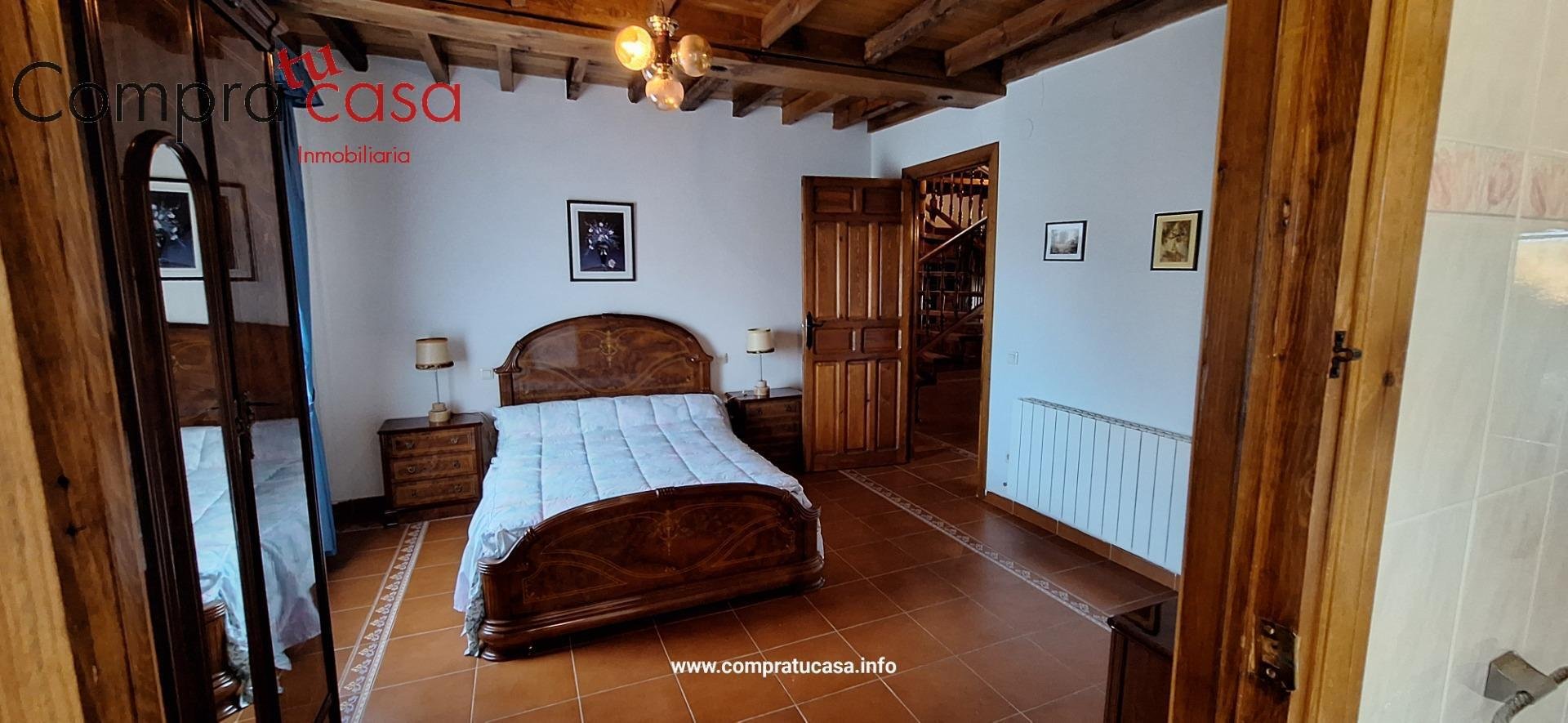 Casa de 561 m² a Espirdo