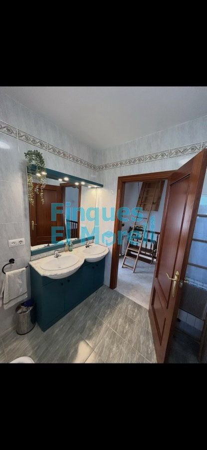 Casa de 242 m² en Vila-rodona