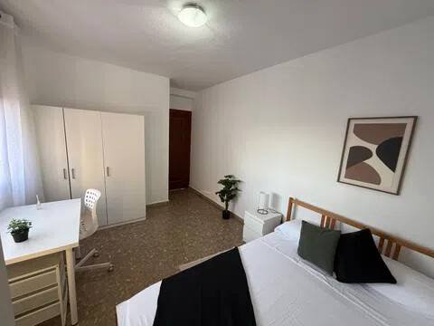 Habitación 100 m², Almería
