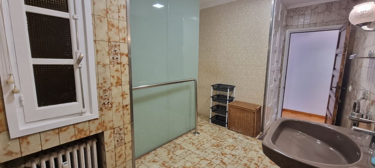 Piso de 163 m² en Oviedo