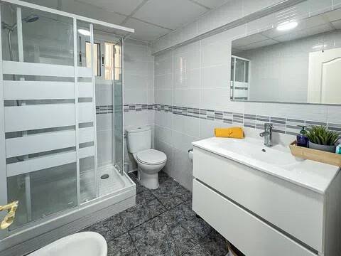 Piso de 77 m² en Almería