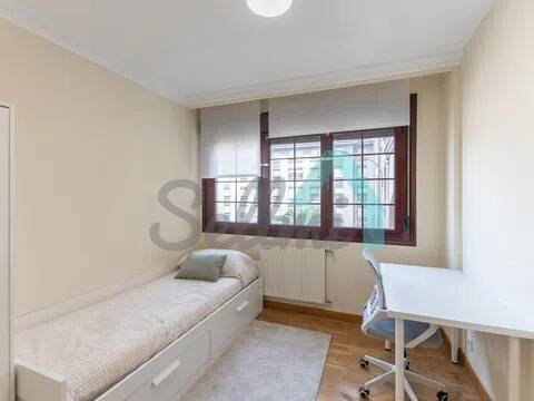 Piso de 66 m² en Oviedo