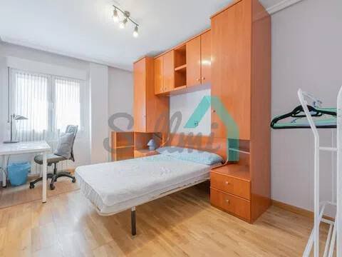 Piso de 120 m² en Oviedo