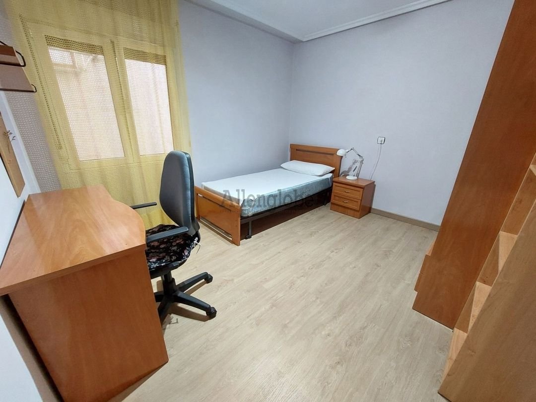 Piso de 108 m² en Oviedo