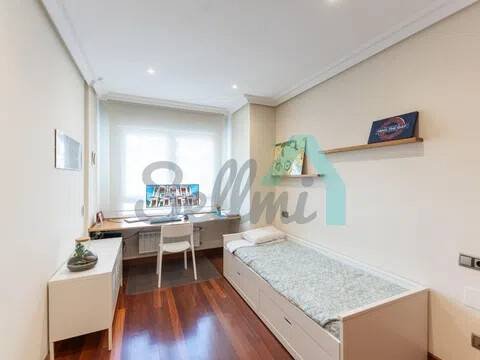 Piso de 112 m² en Oviedo
