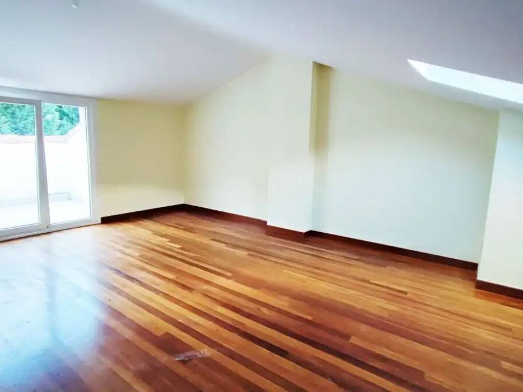 Casa de 180 m² en Escoriaza