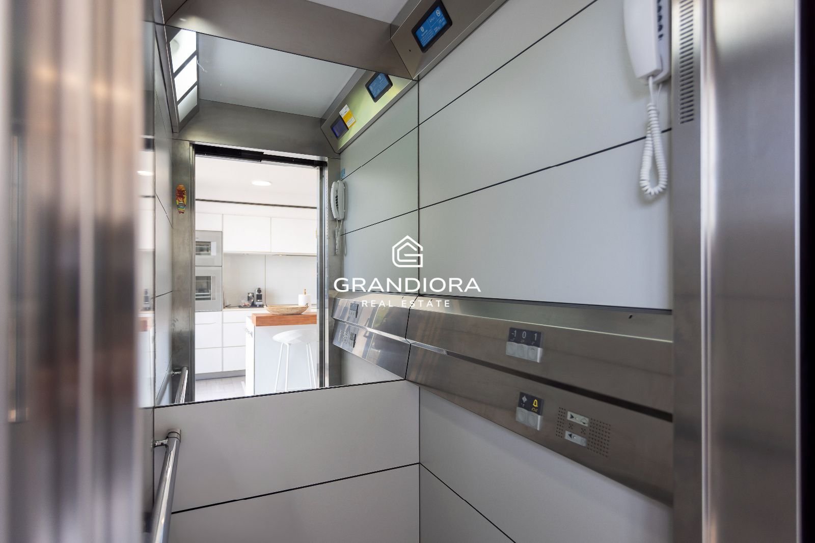 Casa de 450 m² en Población de Arroyo