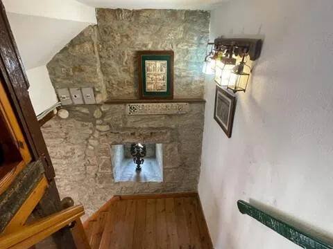 Casa de 213 m² en Espinosa de los Monteros