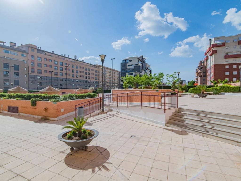 Piso de 101 m² en Granada