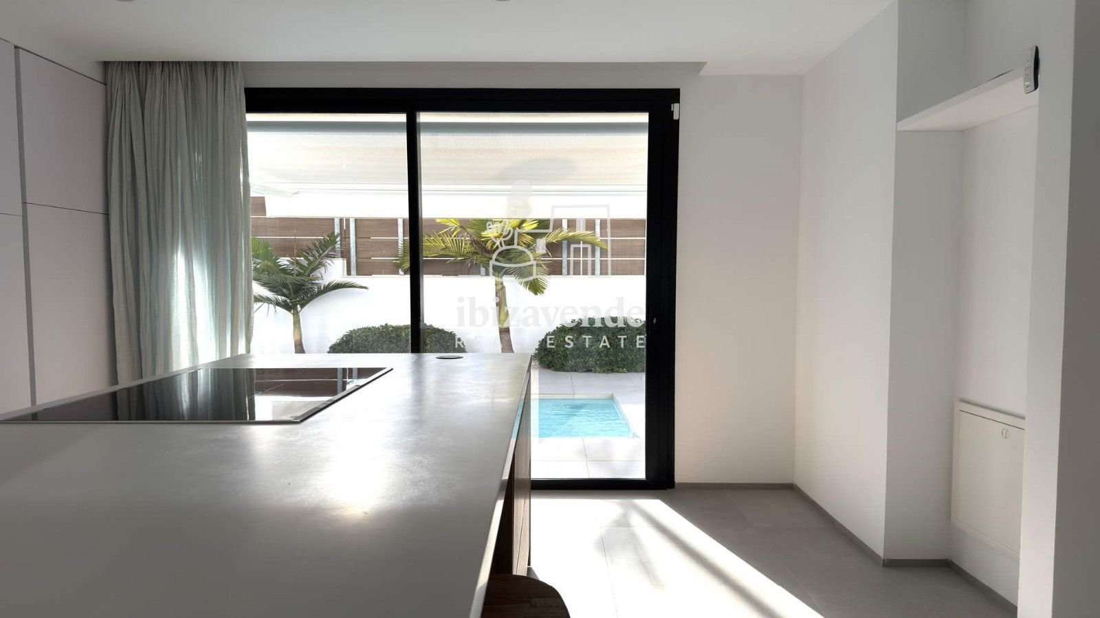 Дом 595 м² в Santa Eulària des Riu
