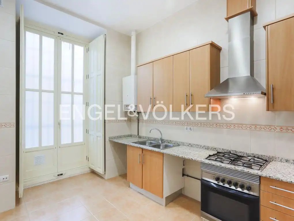 Wohnung 133 m² in Valencia