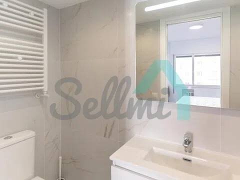 Piso de 67 m² en Oviedo