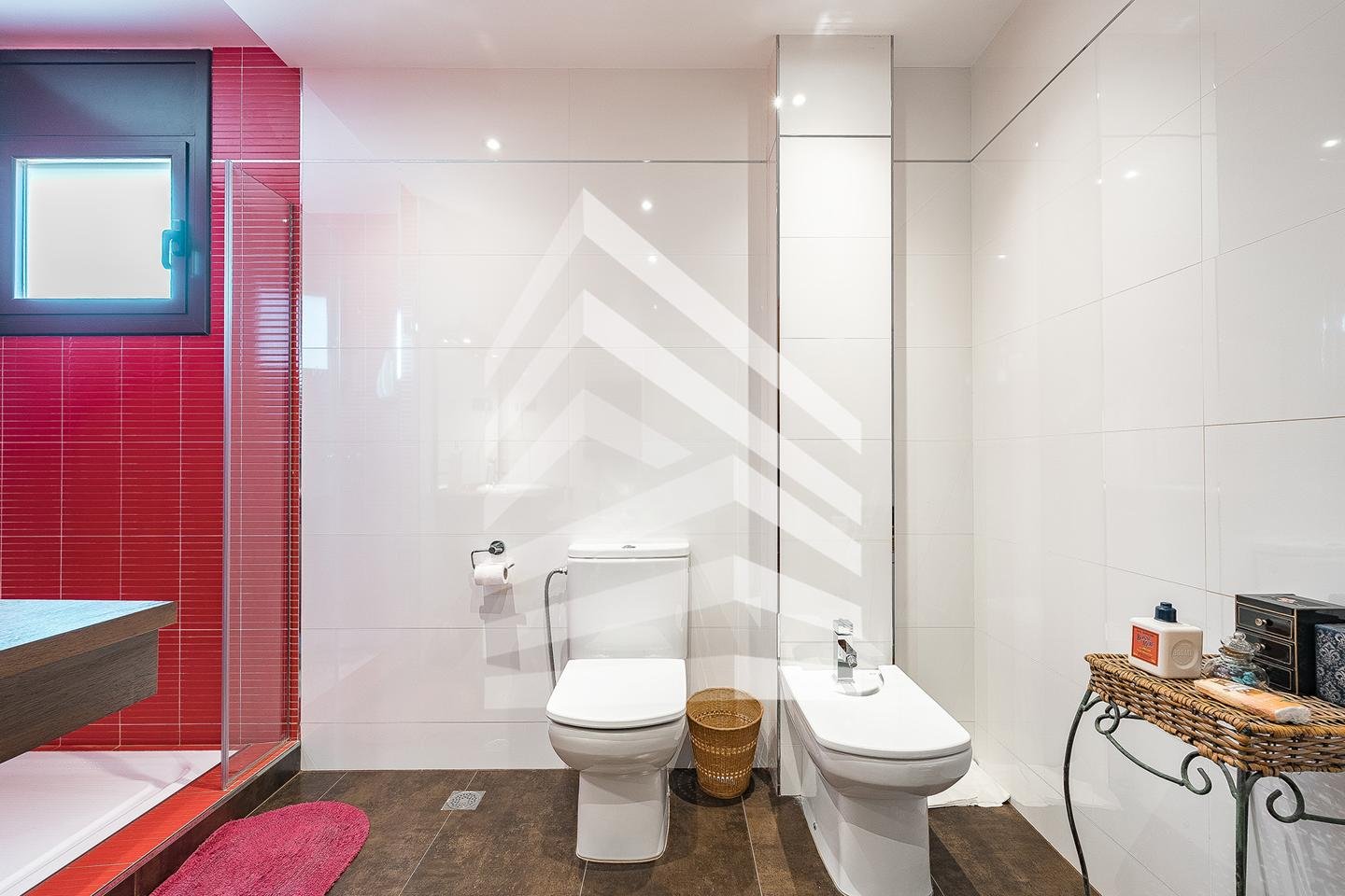 Haus 228 m² in Sant Just Desvern