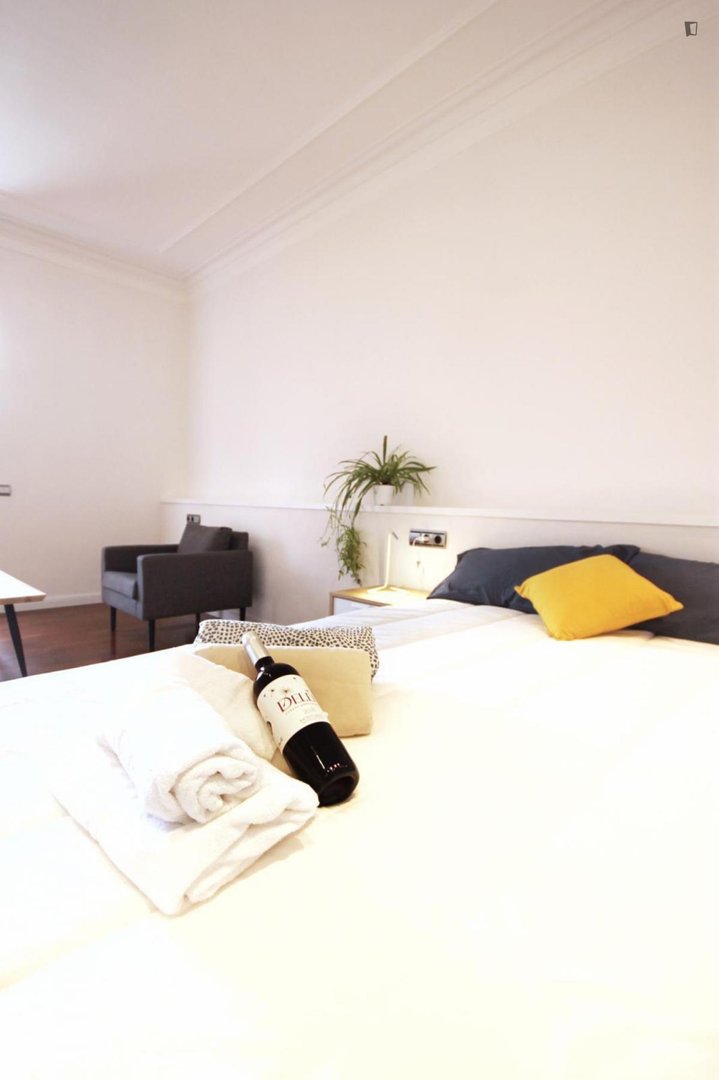 Room for rent, Barcelona