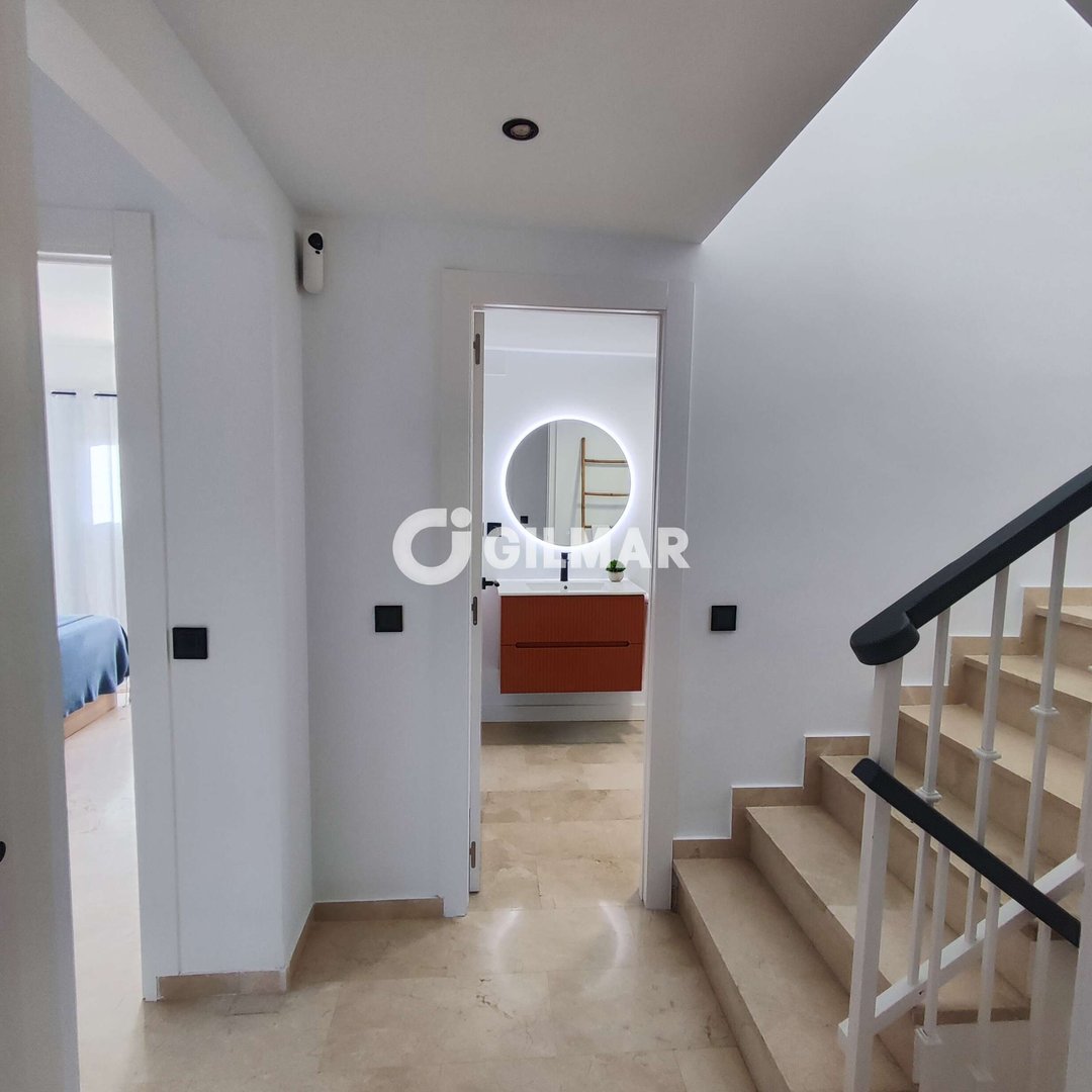 Casa de 220 m² en Estepona