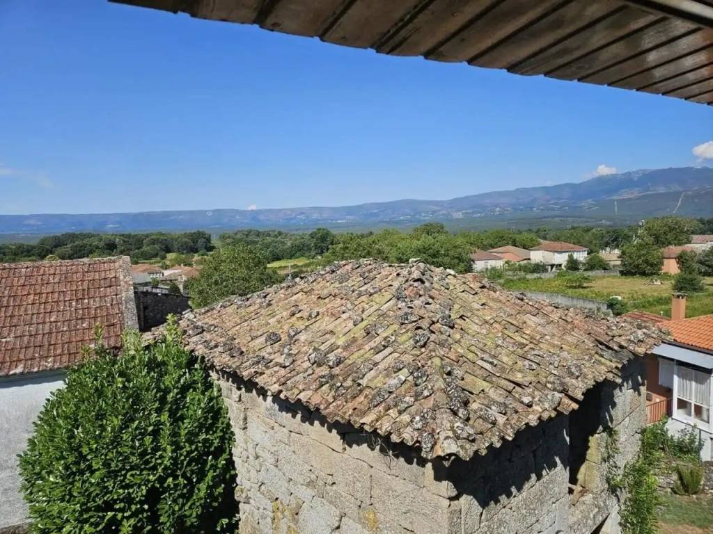 Casa de 200 m² en Baños de Molgas