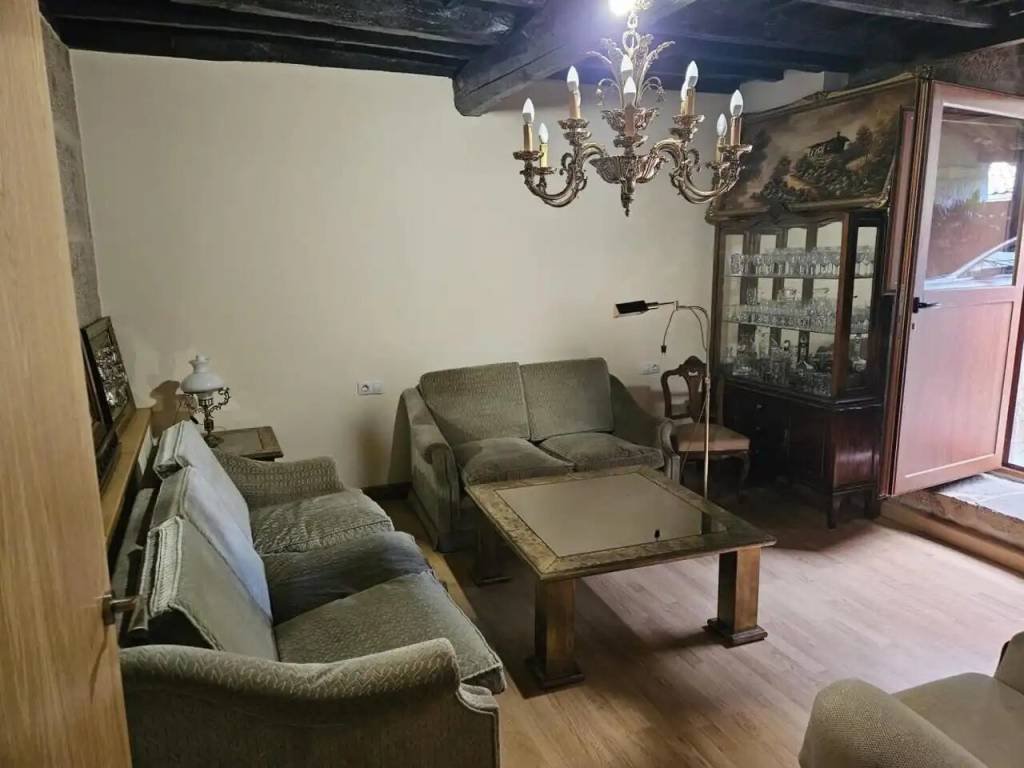 Casa de 200 m² en Baños de Molgas