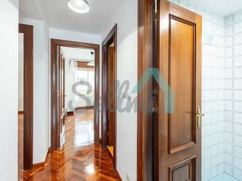 Wohnung 85 m² in Oviedo