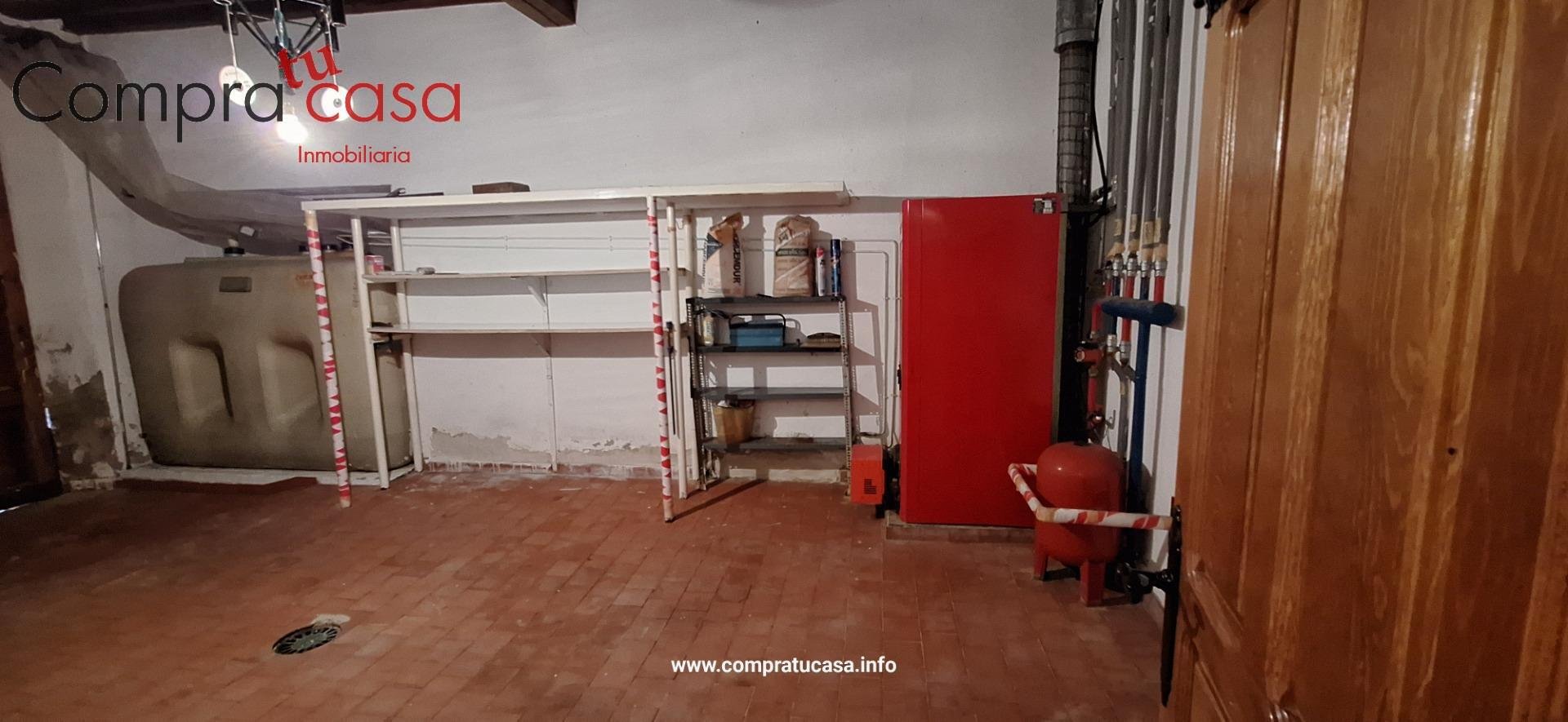 Casa de 561 m² a Espirdo